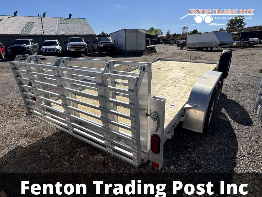 Used R & R UT614 Flatbed Car Hauler - Aluminum