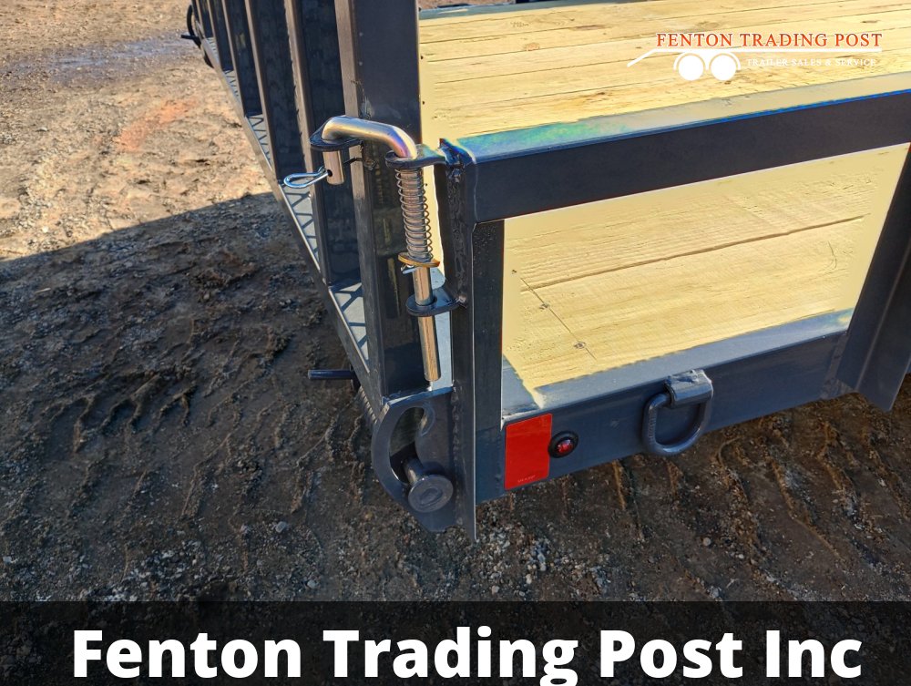 Lamar UC771213 - 6.5x12 Utility