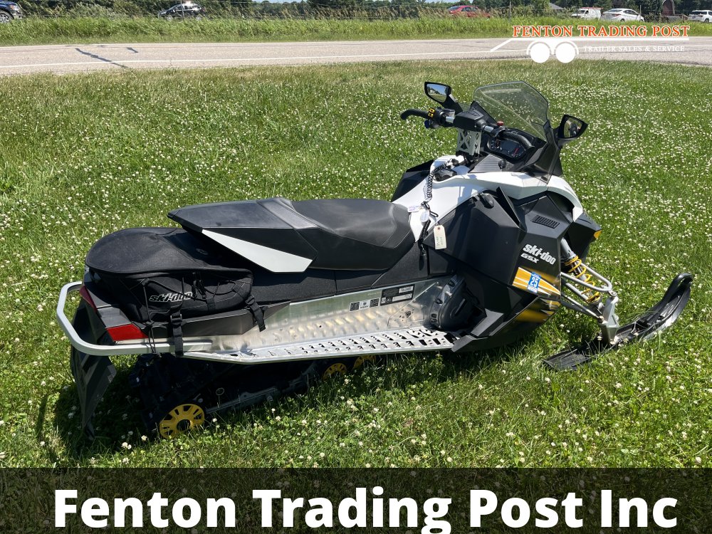 Used 2011 SKIDOO GSX 600 Snowmobiles