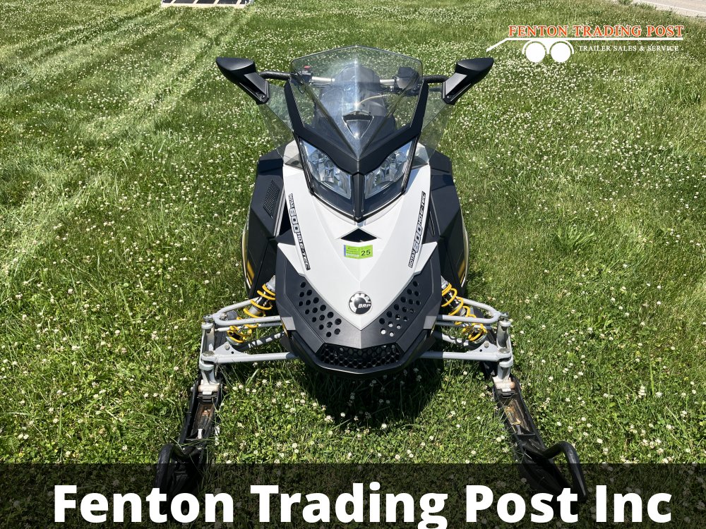 Used 2011 SKIDOO GSX 600 Snowmobiles