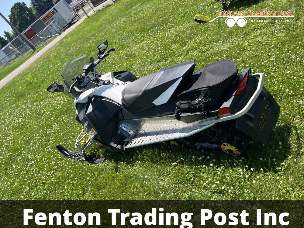 Used 2011 SKIDOO GSX 600 Snowmobiles