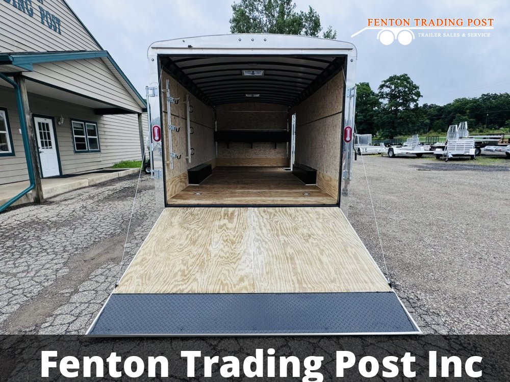 Sure-Trac 8.5x20 10K Landscape Pro Enclosed Round Top Cargo - STRLP10220TA-100 Enclosed Cargo