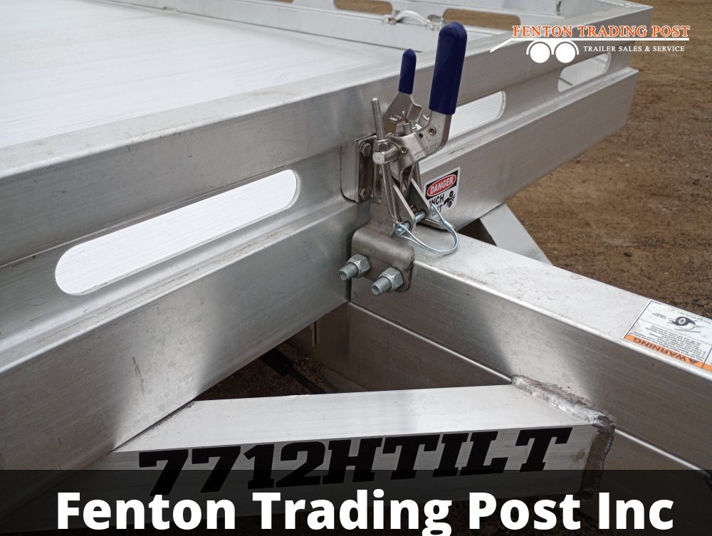 Aluma 7712H-TILT-S Utility