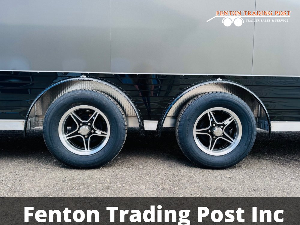 Legend 8x24 Deluxe Snow (8x20' Box + 4' V-Nose) - 8X24DSTA35 Snowmobile