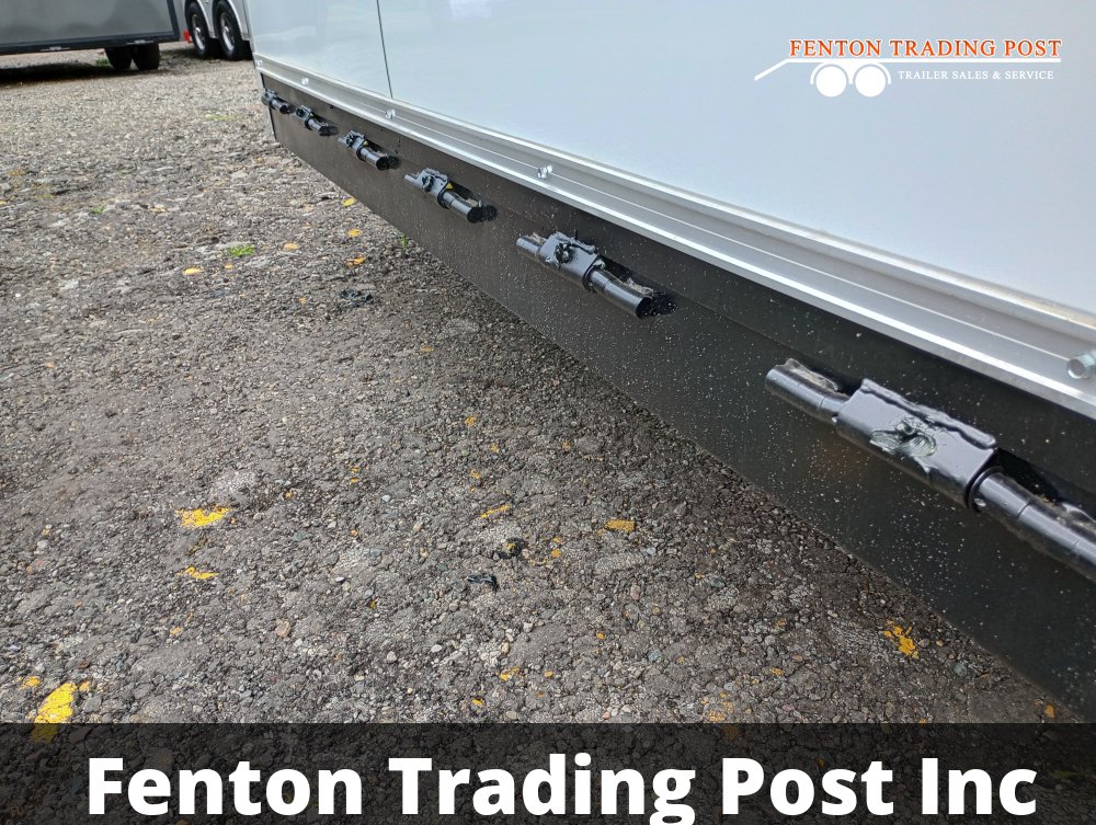 Sure-Trac 8.5x18 10K Landscape Pro Round Top - STRLP10218TA-100 Enclosed Cargo