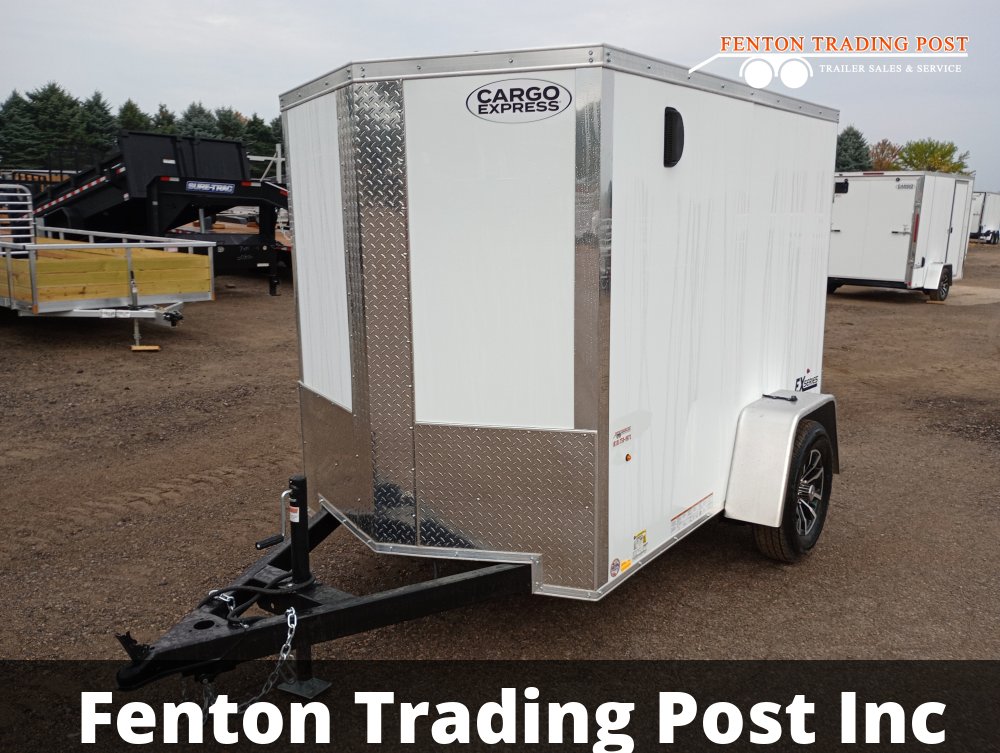 Cargo Express 5x8 EX DLX Flat Top V-Nose Enclosed Cargo