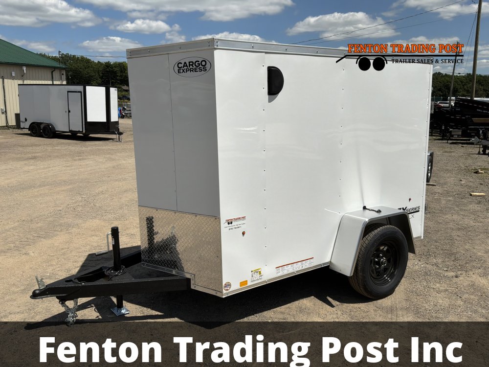 Cargo Express 5x8 EX DLX Flat Top V-Nose Enclosed Cargo