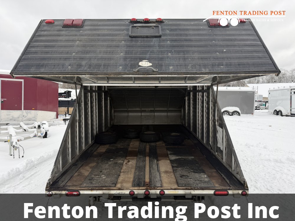 Used Xtreme 2-Place Enclosed Drive-On / Drive-Off Snowmobile