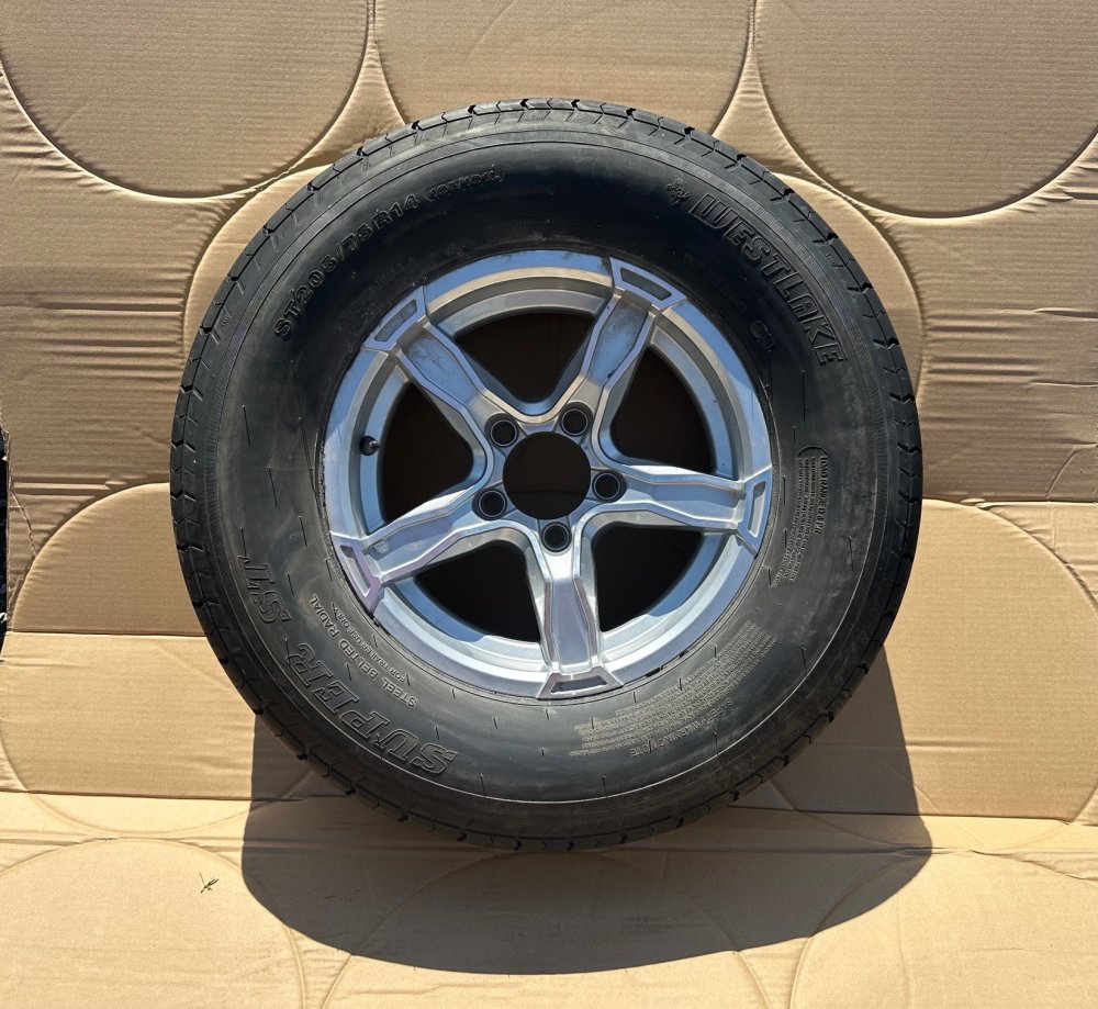 ALUMA 205/75R14 - LRC SPARE TIRE, ALUMINUM LIGER WHEEL, SILVER, 5 LUG 5X4.5 , 5 ON 4.5