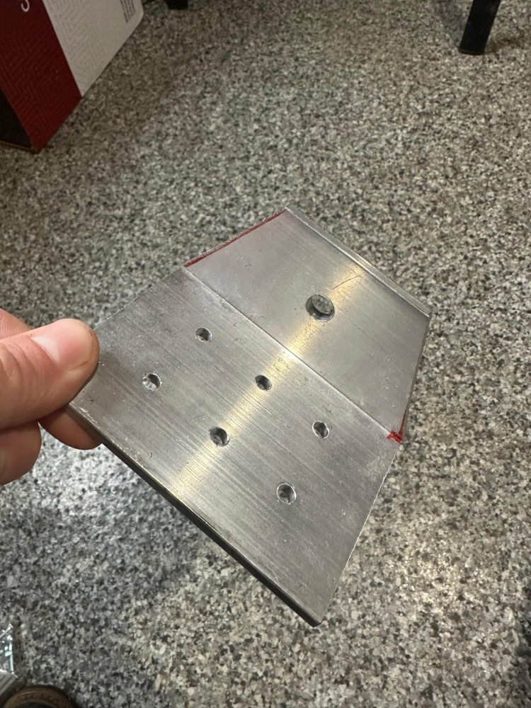 ALCOM ELITE ESCAPE DOOR BRACKET FOR GAS PROPS