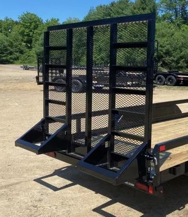 SURE-TRAC 7' X 5' HD CONTRACTOR REAR UTILITY GATE, REINFORCED W/ RAMP LEGS