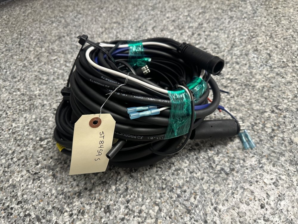 SURE-TRAC REPLACEMENT MIDDLE AND REAR HARNESS ASSEMBLY FOR TILT EQUIPMENT TRAILER