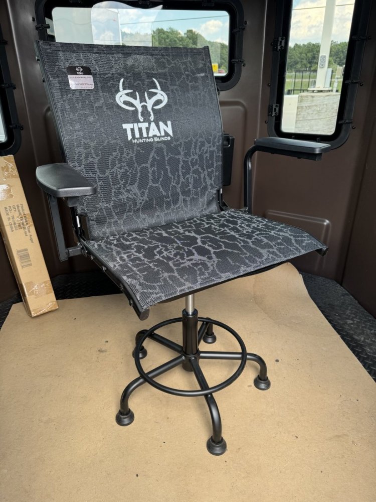 Titan Big Boy Chair