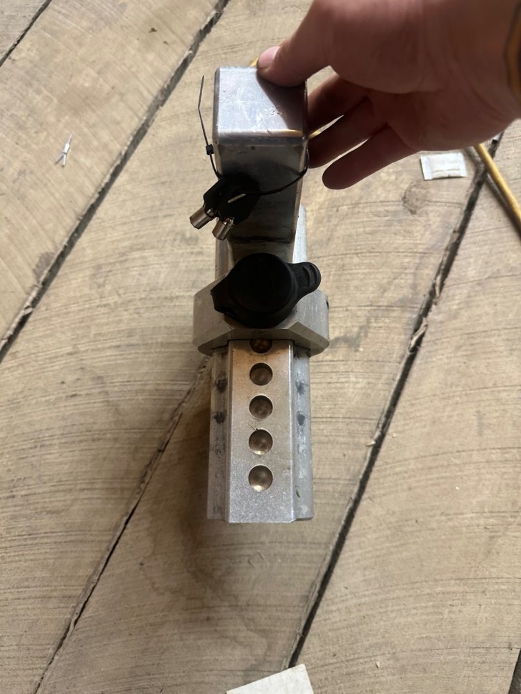 USED TRIMAX RAZOR ALUMINUM ADJUSTABLE BALL MOUNT, 10K CAPACITY