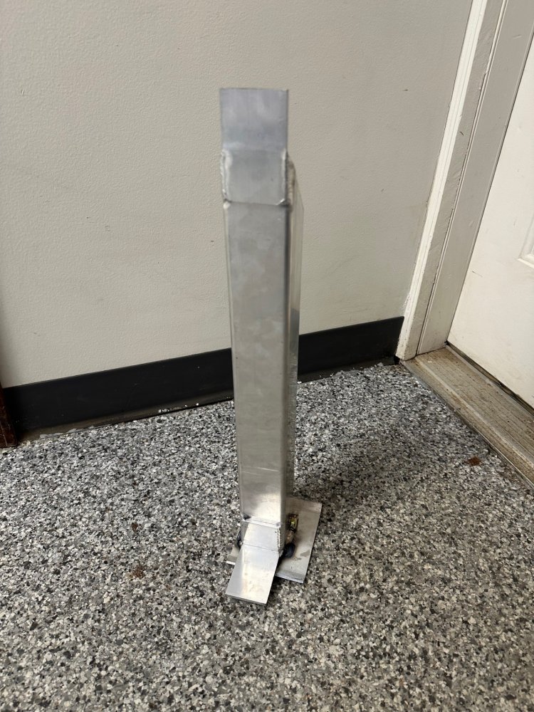 LEGEND ALUMINUM WELD ON 20" DELUXE REAR STABILIZER JACK - SOLD INDIVIDUALLY