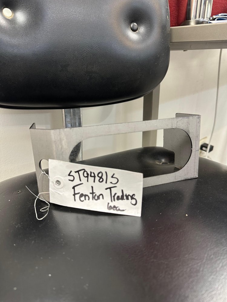 LIGHT BOX HOUSING INSERT OVAL LIGHT, STOP, TURN, TAIL, BULLET (MUST SELL WITH ST9482S)