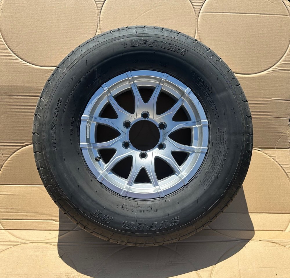 ALUMA 5 SPOKE SPLIT, ALUMNIUM EAGLE W/ ST225/75R15LRD 6X5.5, 6 LUG SPARE TIRE