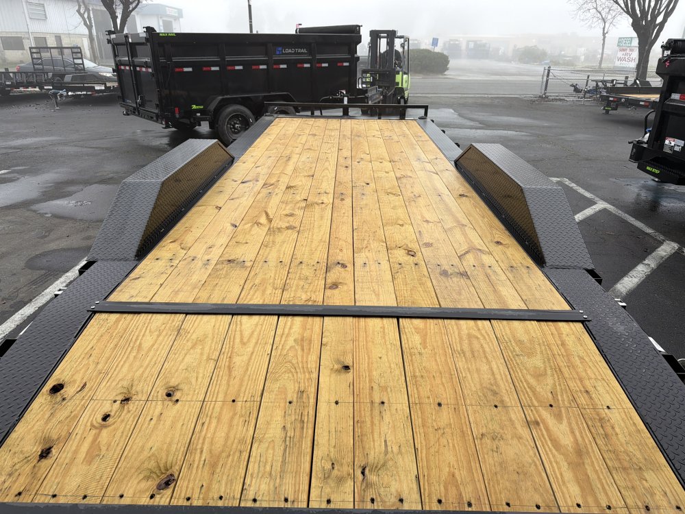 2026 Load Trail CH0222072 Equipment