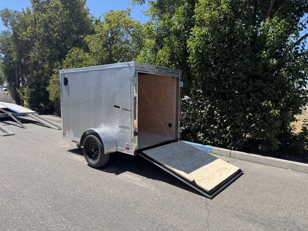 2027 Continental Cargo E-5x8sa Enclosed Cargo