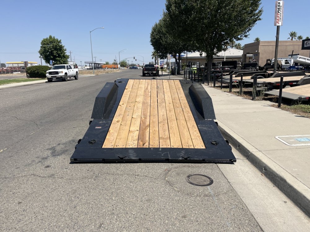 2026 Load Trail TH0218072 Tilt