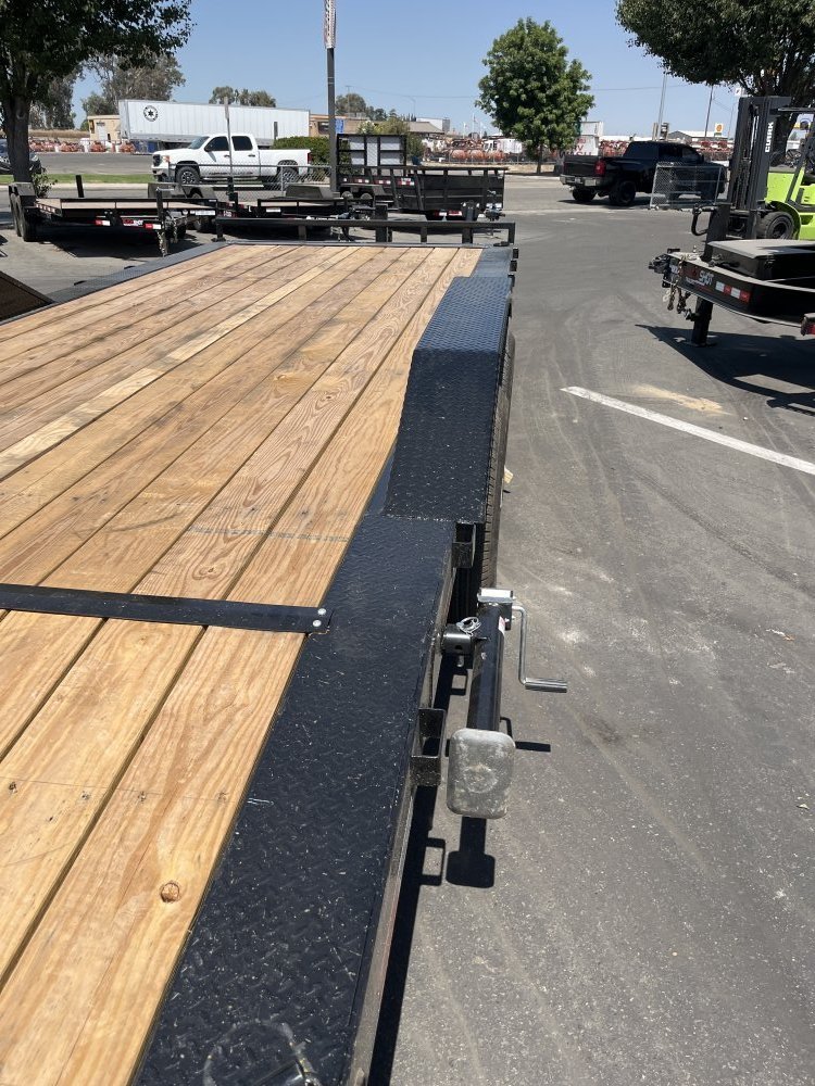 2026 Load Trail CH0222072 Equipment