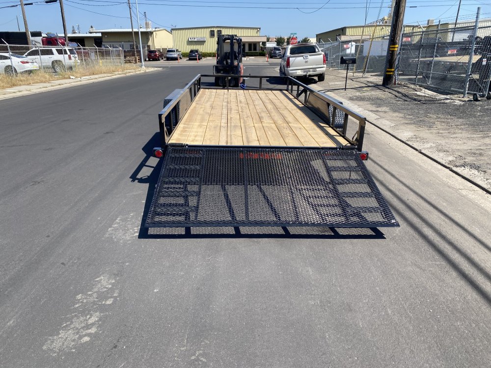2025 Load Trail UE8318032 Utility