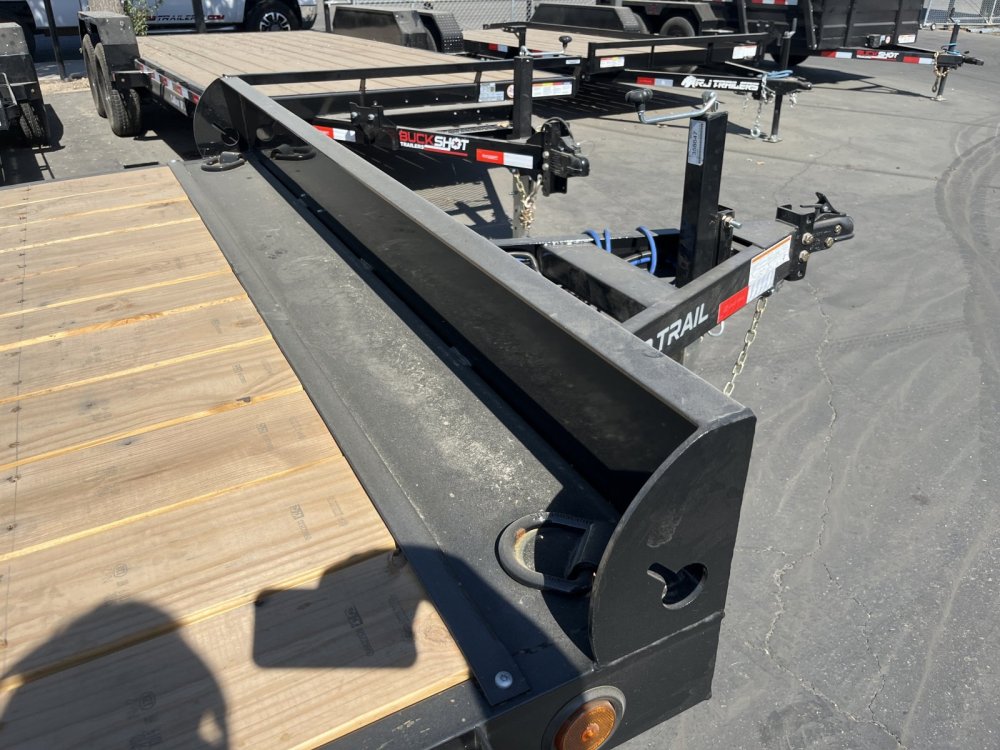 2025 Load Trail CH8320052 Equipment