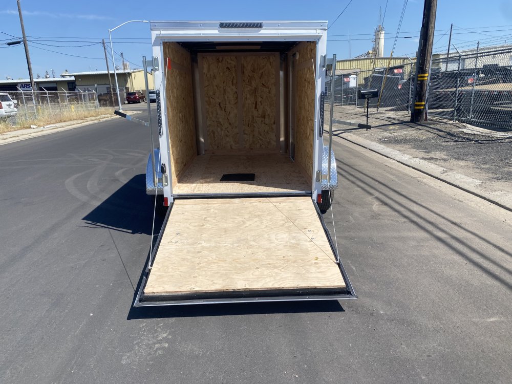 2025 Continental Cargo E-5x8sa Enclosed Cargo