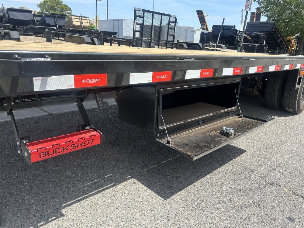 2025 BUCKSHOT TRAILERS Bolt 25R Equipment
