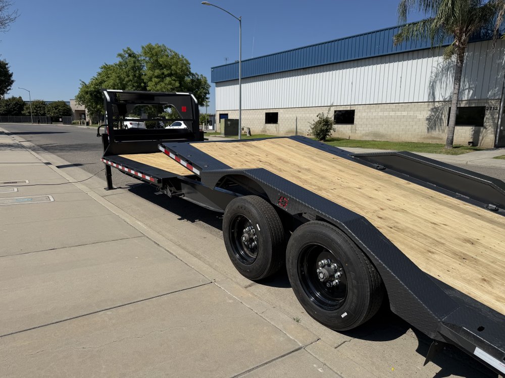 2026 Buckshot AR 28T Gooseneck Equipment