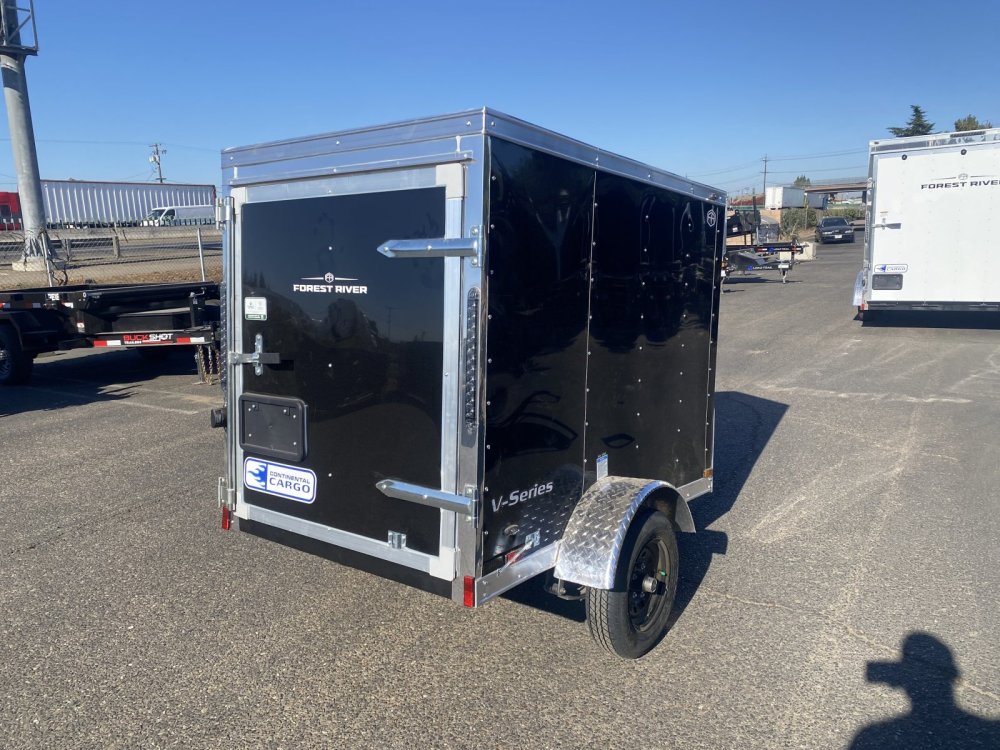 2027 Continental Cargo E-4x6 SA Enclosed Cargo
