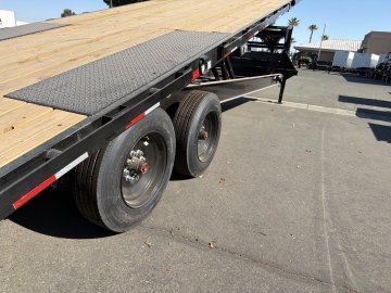 2027 Load Trail GE0232082 Gooseneck Equipment