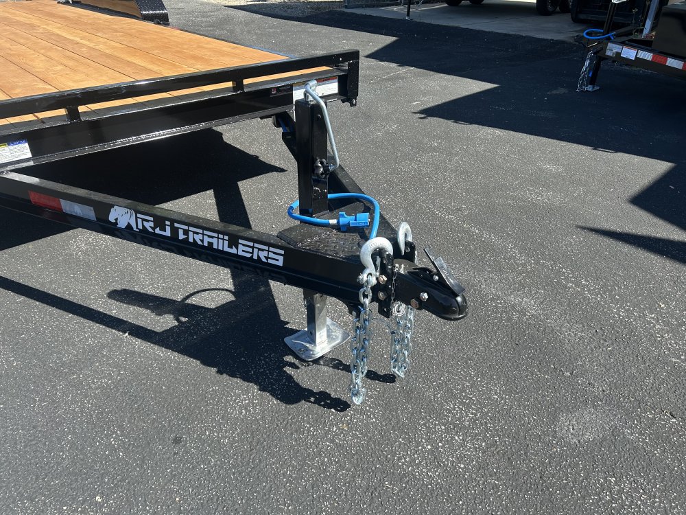 2024 R & J Trailers Inc E-7x20d Equipment