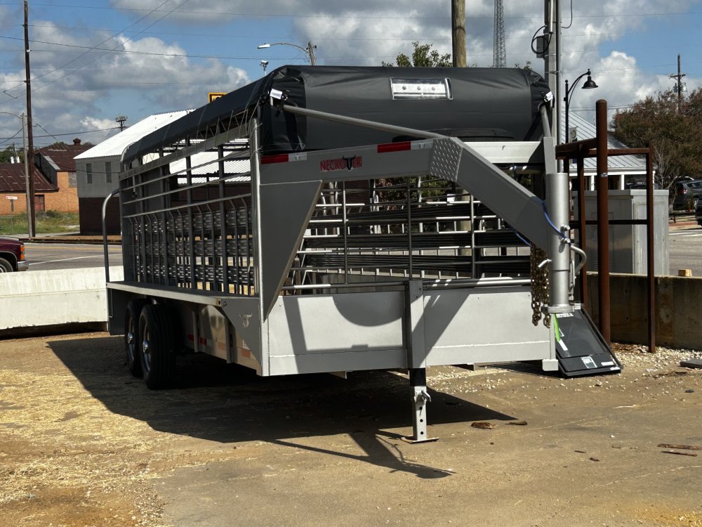 6.8x20' Neckover Livestock