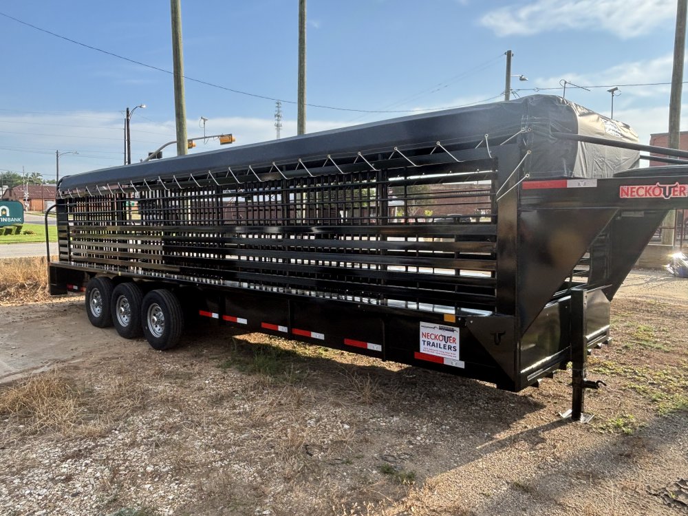 6.8x32' Neckover Livestock