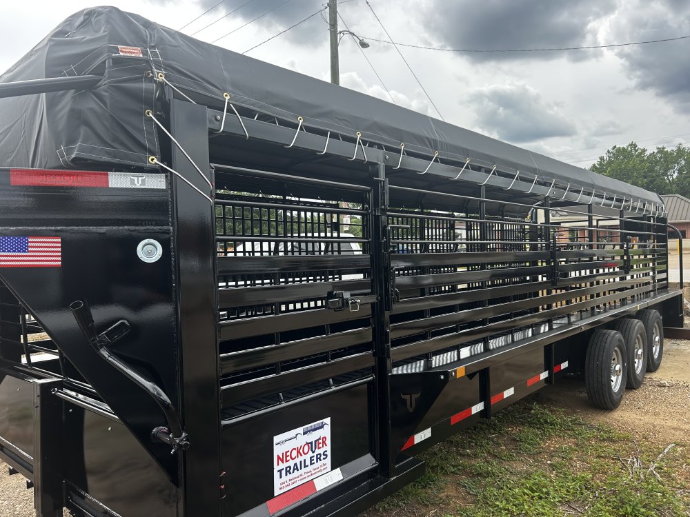 6.8x32' Neckover Livestock