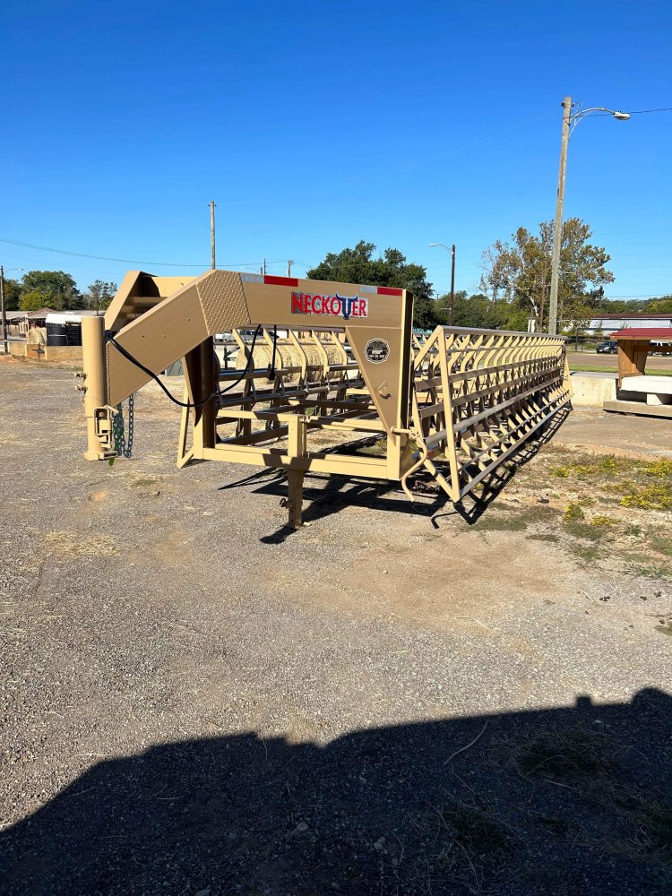 8x38 Neckover Hay