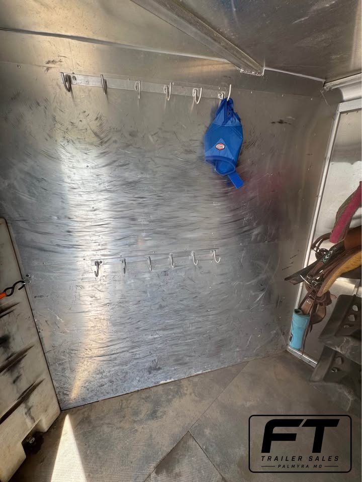 2003 Featherlite 24' Stock Combo