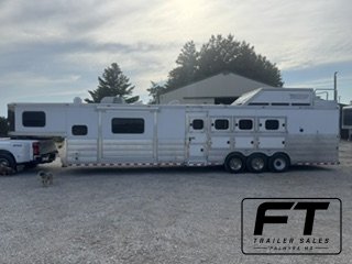 2020 Twister 4 Horse Side Load 15'6 Trail Boss Horse - Living Quarters
