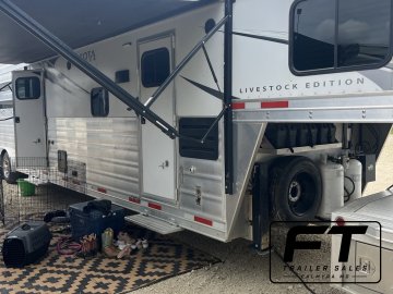 2021 Lakota 11' Living Quarters 16' Stockback