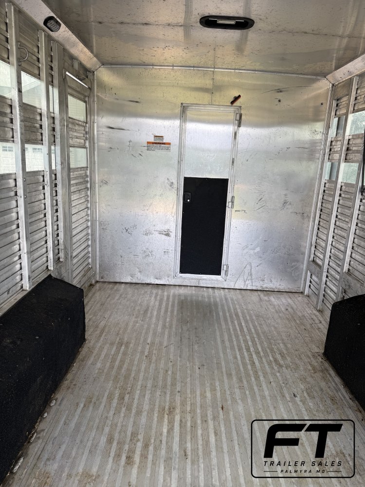 2021 Lakota 11' Living Quarters 16' Stockback
