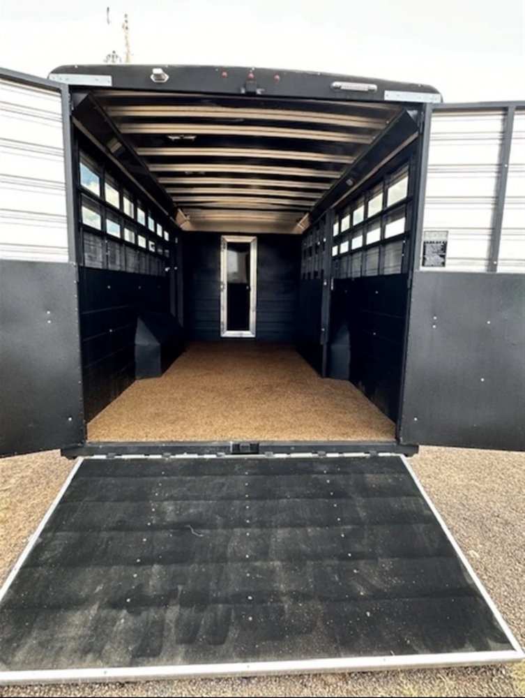 2023 Logan Coach Trailers Livestock Gooseneck Trailer with 13' Living Quarters
