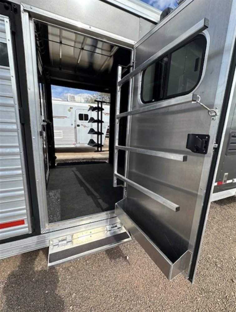 2023 Logan Coach Trailers Livestock Gooseneck Trailer with 13' Living Quarters