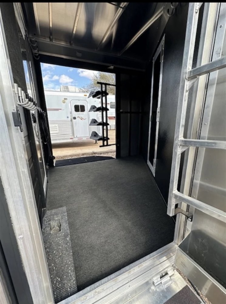 2023 Logan Coach Trailers Livestock Gooseneck Trailer with 13' Living Quarters