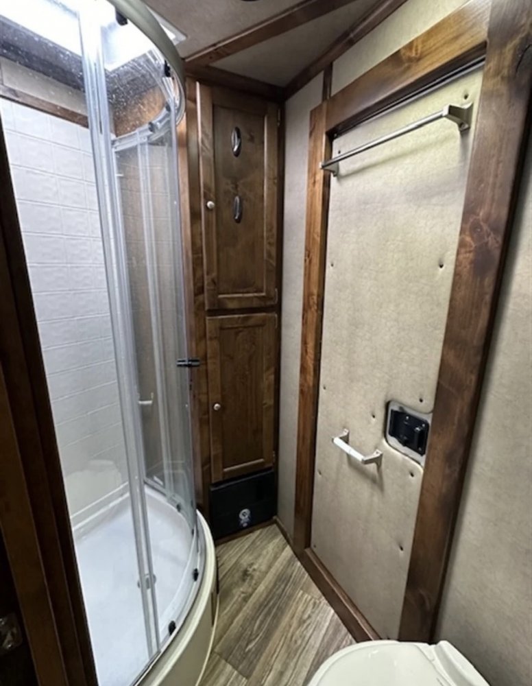 2023 Logan Coach Trailers Livestock Gooseneck Trailer with 13' Living Quarters