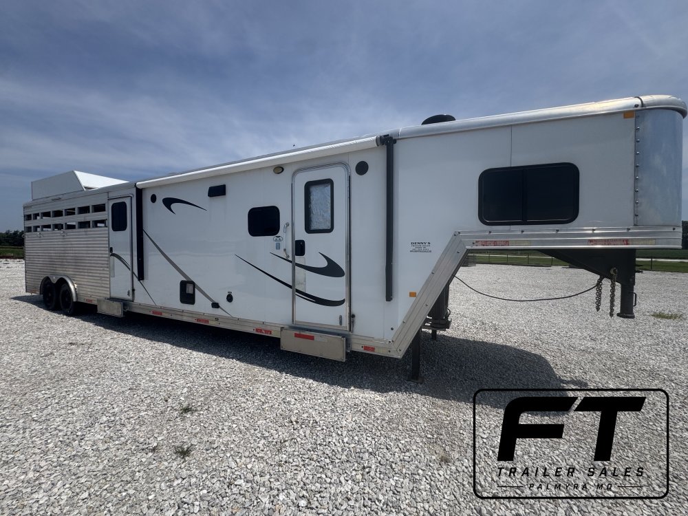2018 Merhow Stock Combo 13'6 LQ w/ Bunk Room 16' Stockback