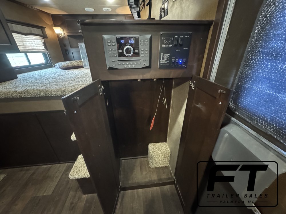 2018 Merhow Stock Combo 13'6 LQ w/ Bunk Room 16' Stockback