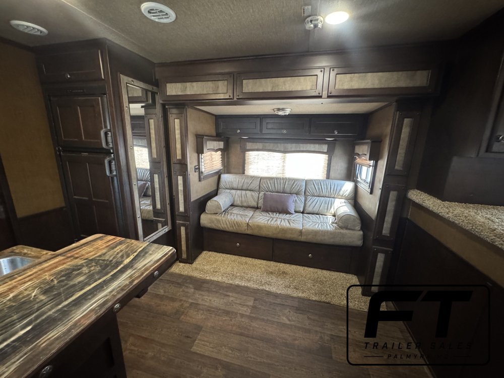 2018 Merhow Stock Combo 13'6 LQ w/ Bunk Room 16' Stockback