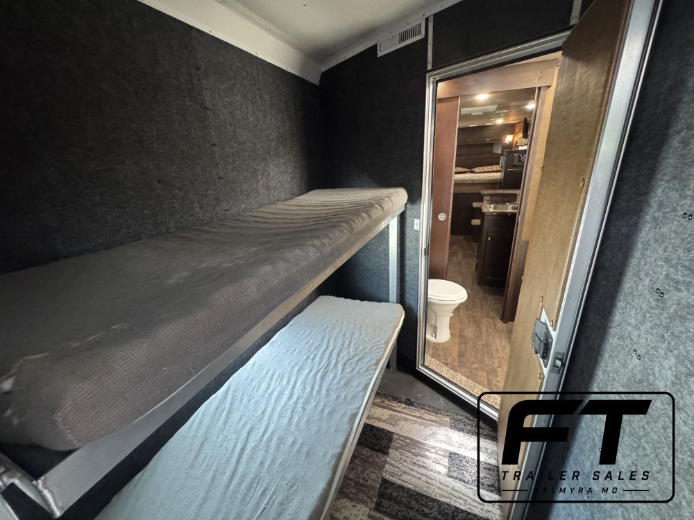 2018 Merhow Stock Combo 13'6 LQ w/ Bunk Room 16' Stockback