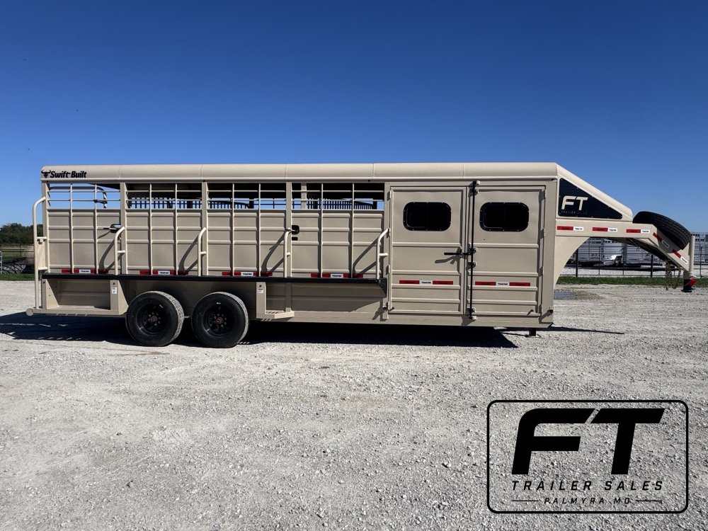 2027 Swift Built 24' Trainer Trailer